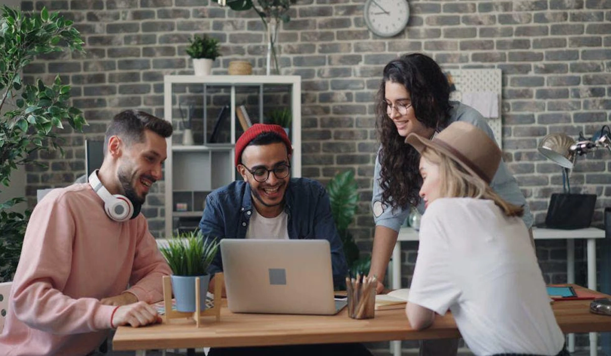 Memanfaatkan-Teknologi-Sebagai-Alat-Produktivitas